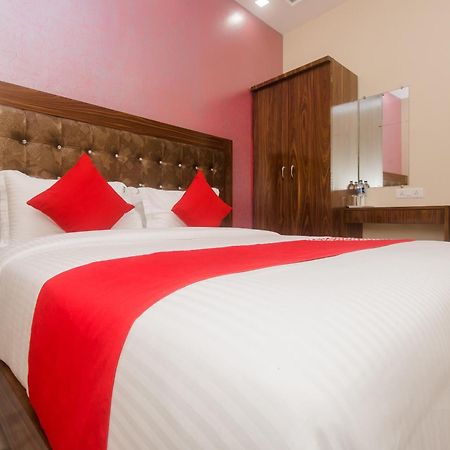 Hotel O Greenforest Near Airport Road Metro Station مومباي المظهر الخارجي الصورة