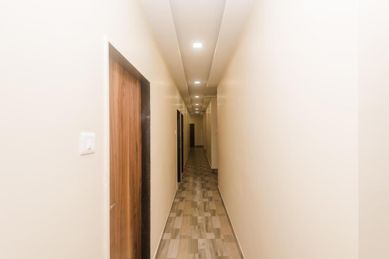 Hotel O Greenforest Near Airport Road Metro Station مومباي المظهر الخارجي الصورة