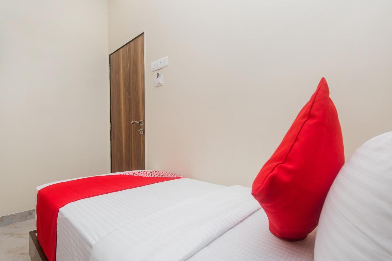Hotel O Greenforest Near Airport Road Metro Station مومباي المظهر الخارجي الصورة