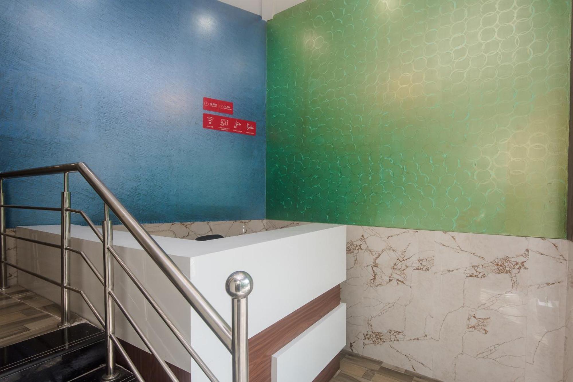 Hotel O Greenforest Near Airport Road Metro Station مومباي المظهر الخارجي الصورة